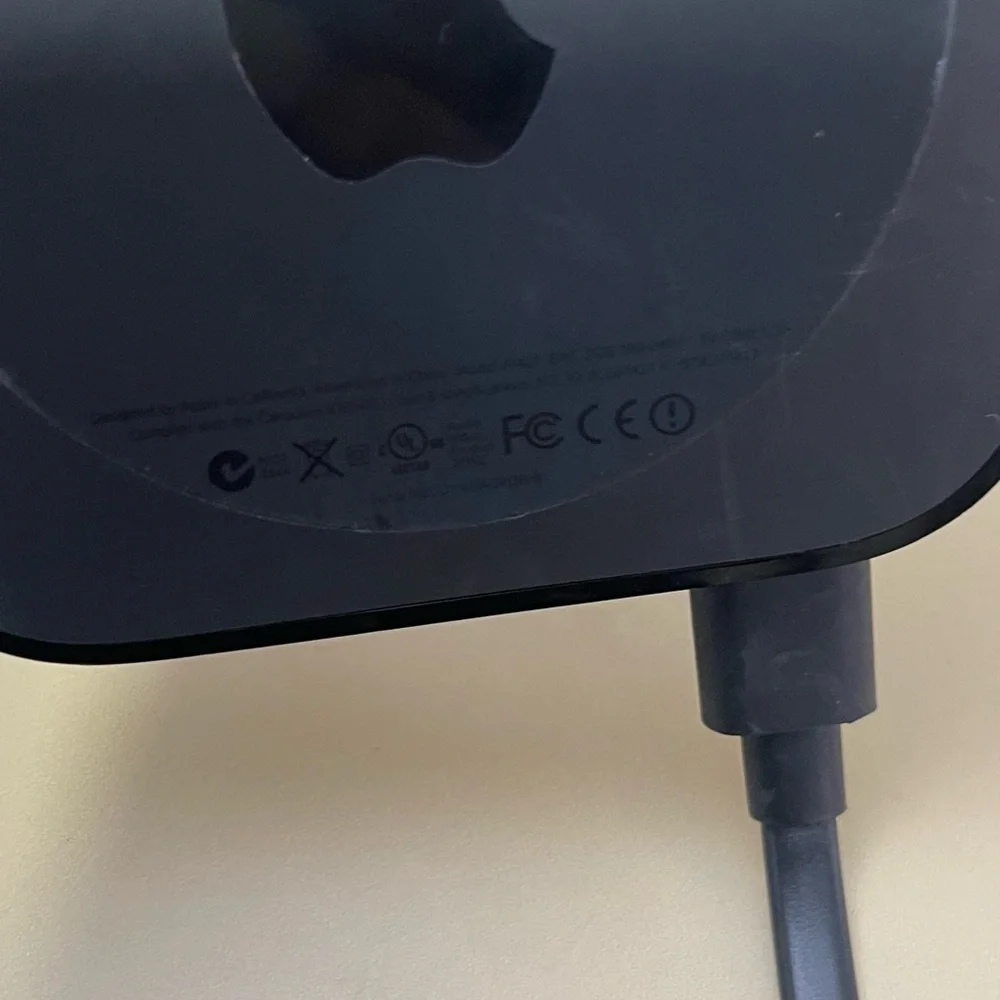 Apple TV A1427 (3rd Generation) Black Streaming Device with Remote and Cable - Picture 8 of 15